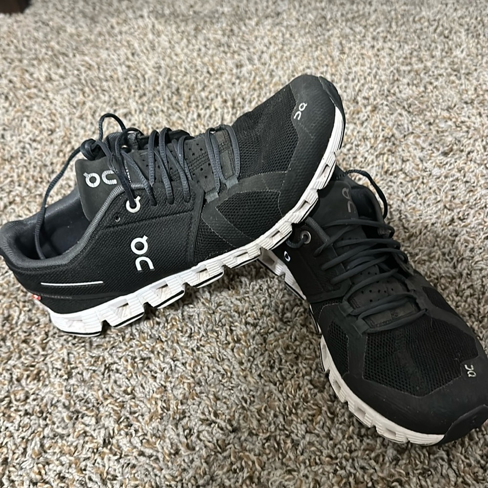 On Running Sneakers